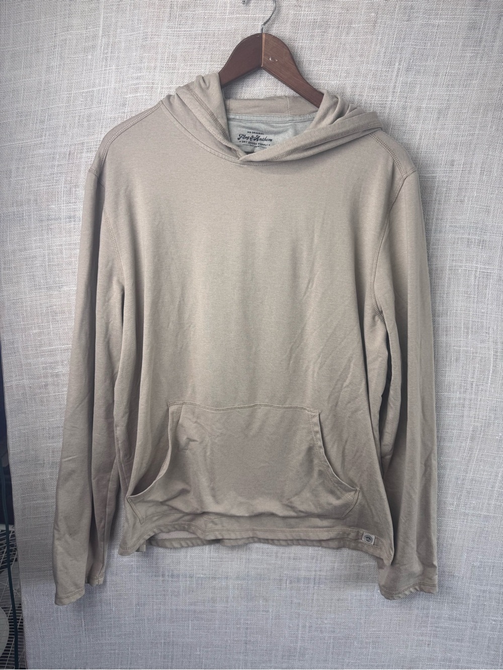 Men's Flag & Anthem Clutch Comfort lightweight  Pullover in Taupe